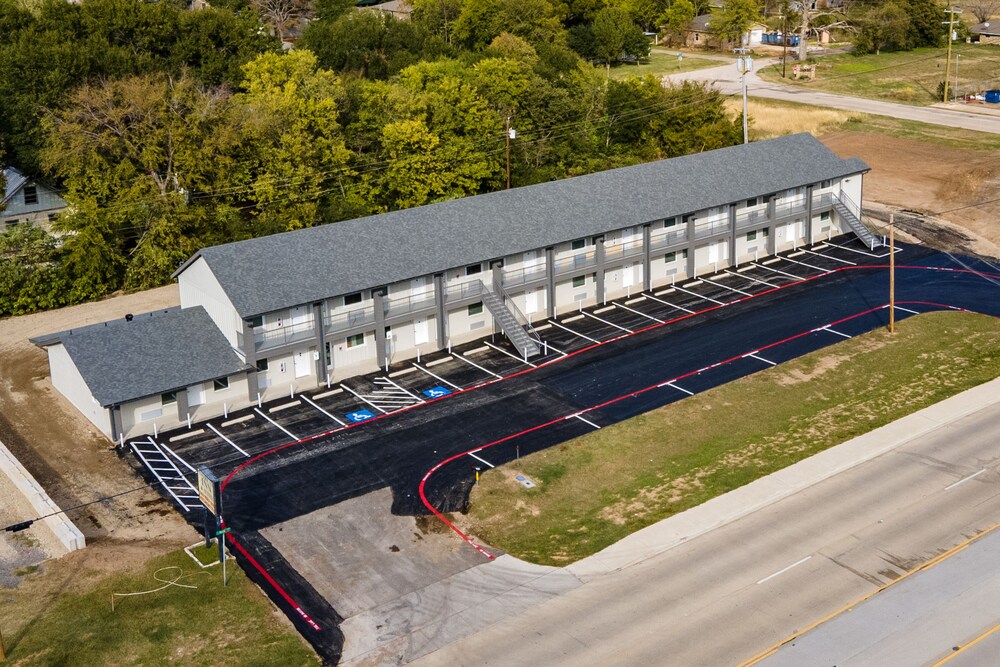 Extended Stay Gun Barrel City - photo 43