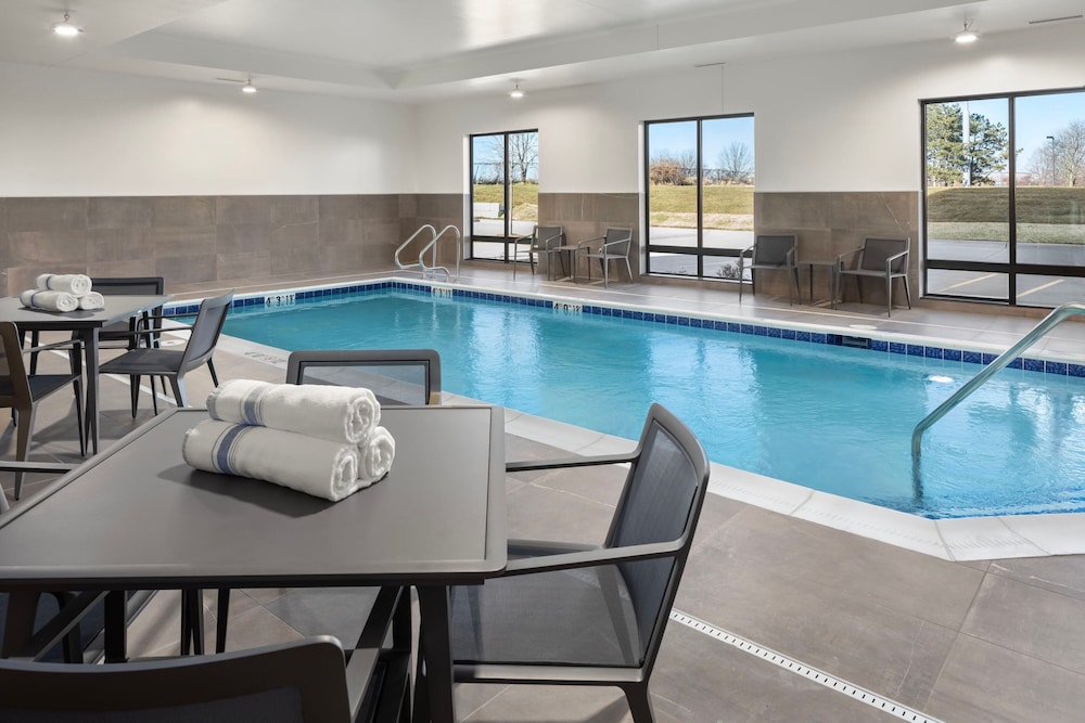 Courtyard by Marriott Bettendorf - photo 8
