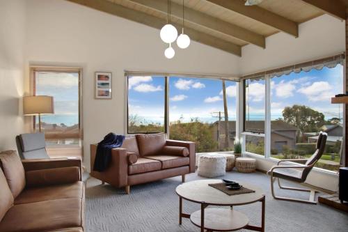 Seven Views I Pool Table n Water Views — hotel in Clifton Springs