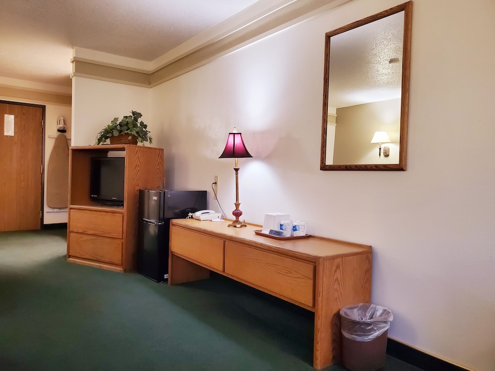 Covered Wagon Motel - photo 44