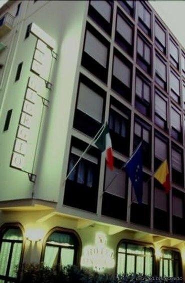 Hotel San Giorgio - last minute hotel in Naples
