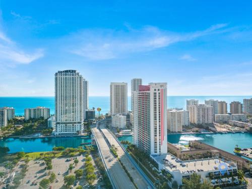 Amazing Studio Spectacular Amenities Near Beach - photo 37