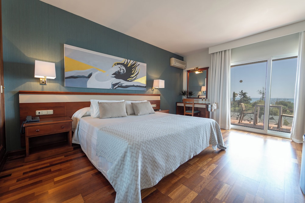 Hotel Piedra Paloma By Croma — Estepona