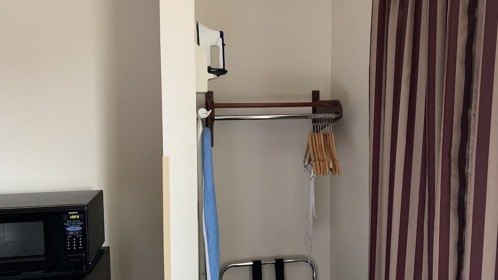 Fairbridge Inn & Suites Miles City - photo 36