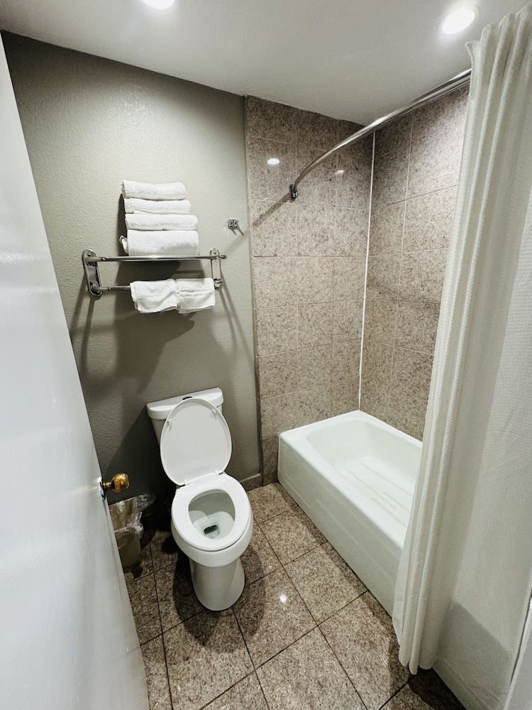 Morganhill Inn Motel - photo 9
