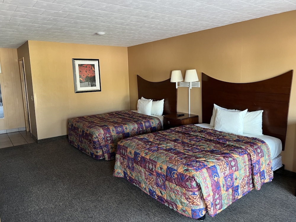 All Star Inn & Suites - photo 184