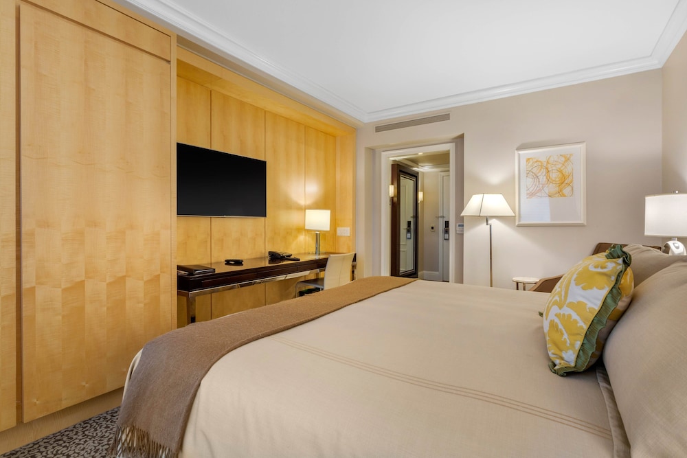 Omni Berkshire Place - photo 58