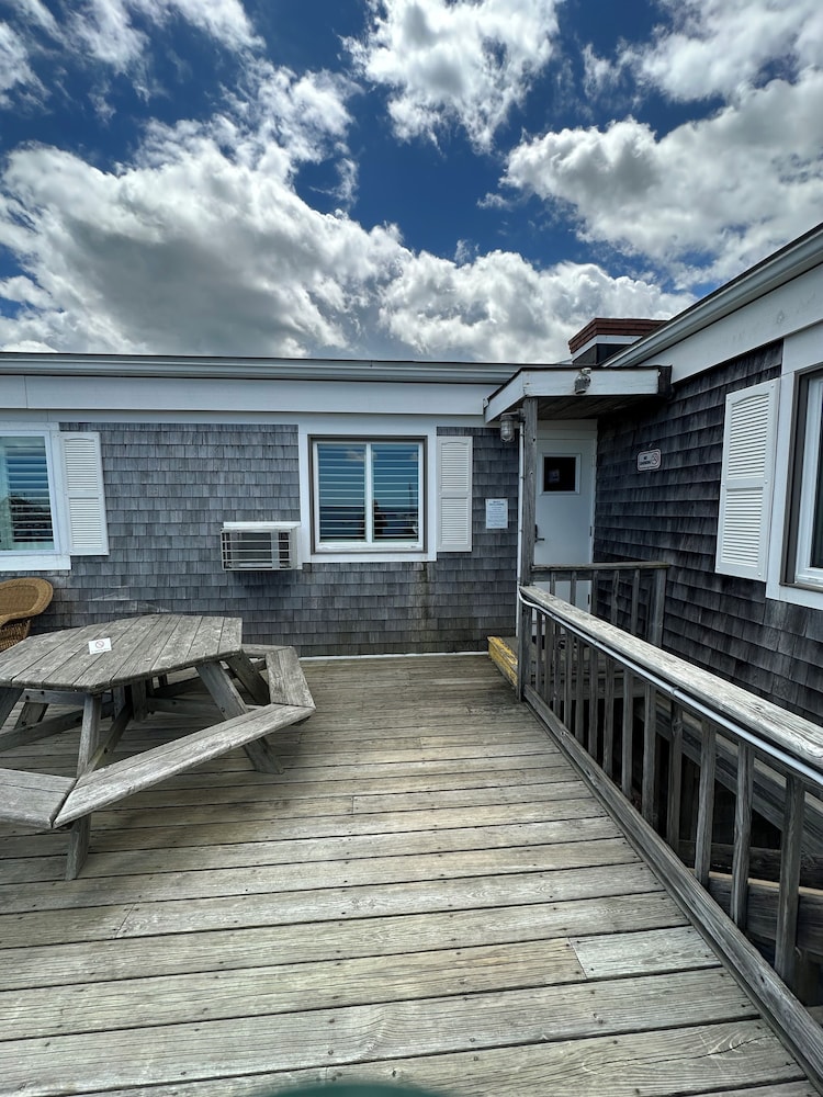 Vineyard Harbor Motel Private Beach - photo 235