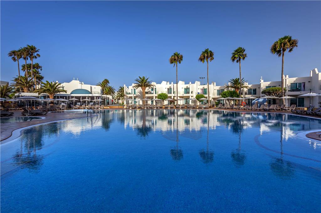 Barceló Corralejo Sands in La Oliva, Spain