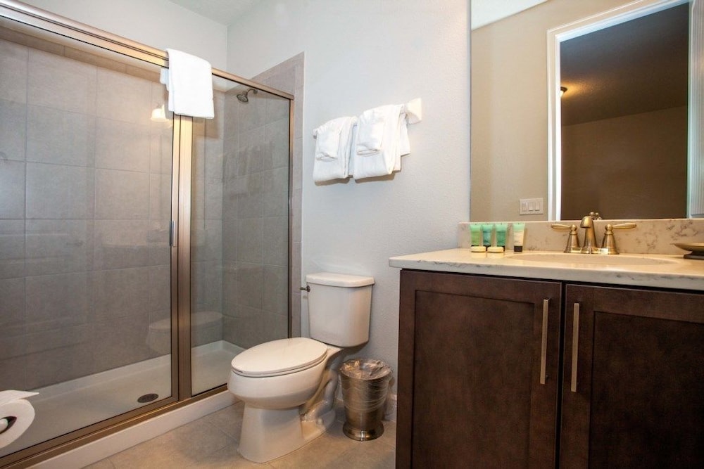 Aco259112 The Encore Club Resort 8 Bed 8 Baths Villa - featured photo
