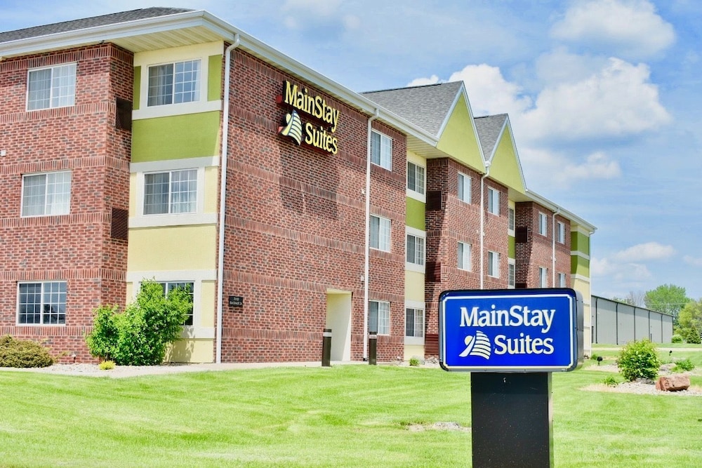 MainStay Suites Cedar Rapids North Marion - photo 64