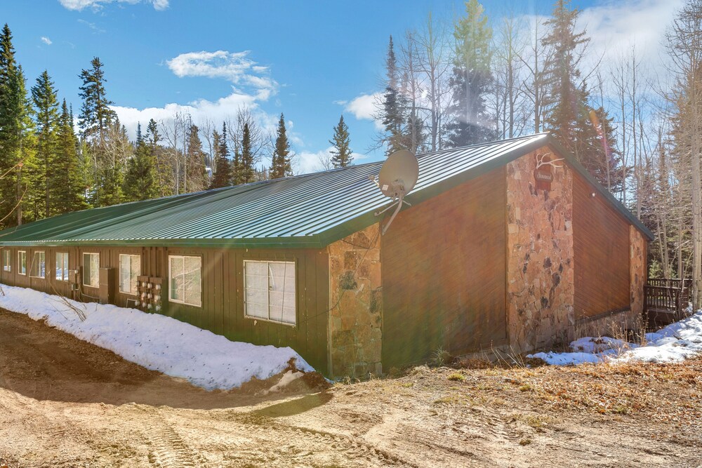 Beautiful Ski in ski out Condo Located On The Eagle Point Resort 1 Bedroom Condo by RedAwning - photo 14