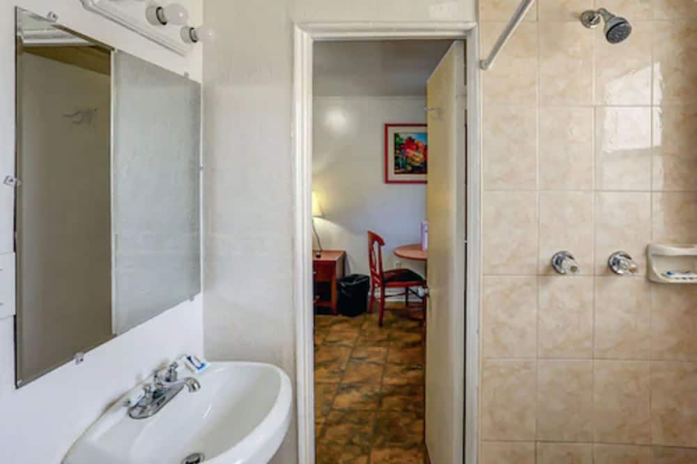 Richard's Hotel - photo 36