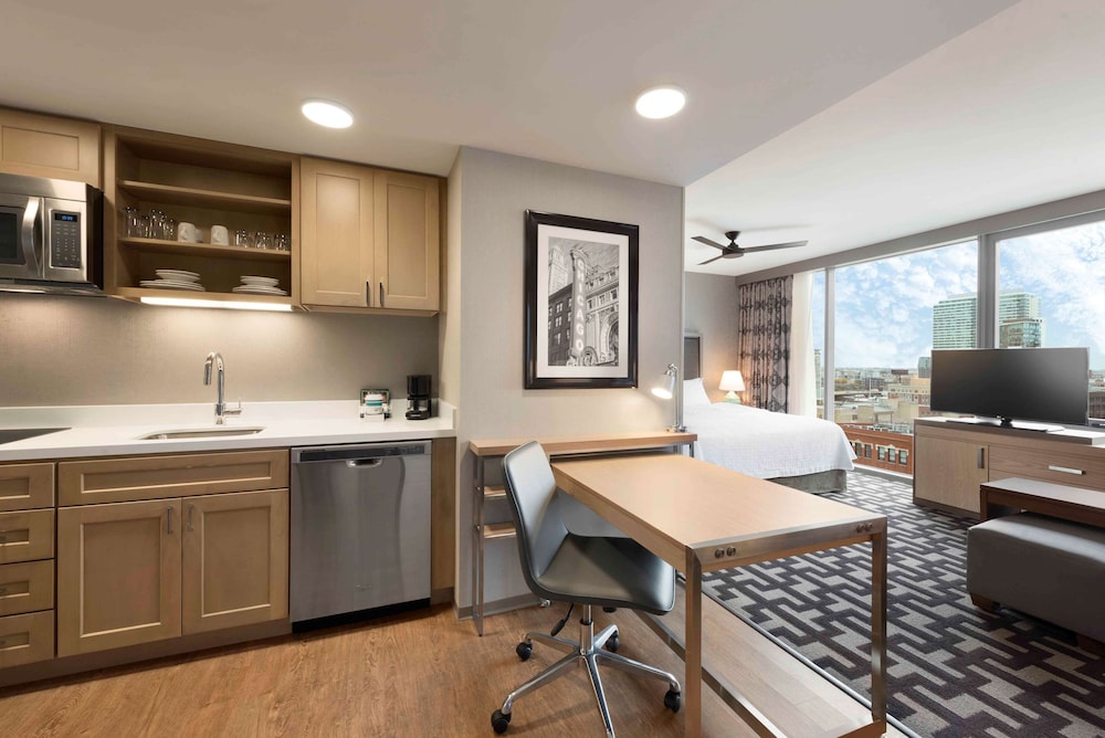 Homewood Suites by Hilton Chicago West Loop Fulton Mkt Area - photo 6