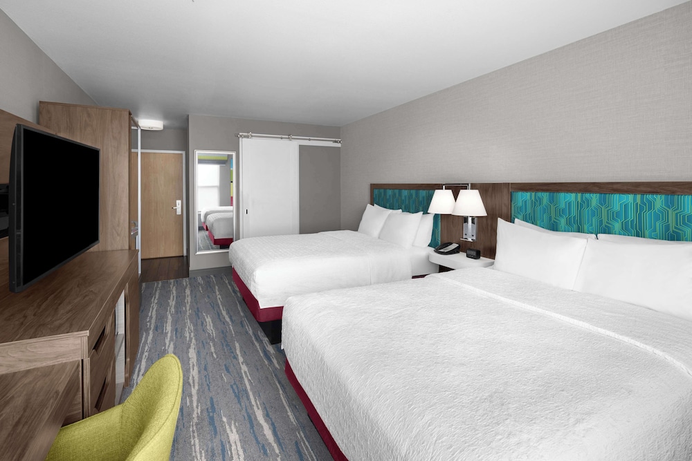 Hampton Inn & Suites Orem - photo 12