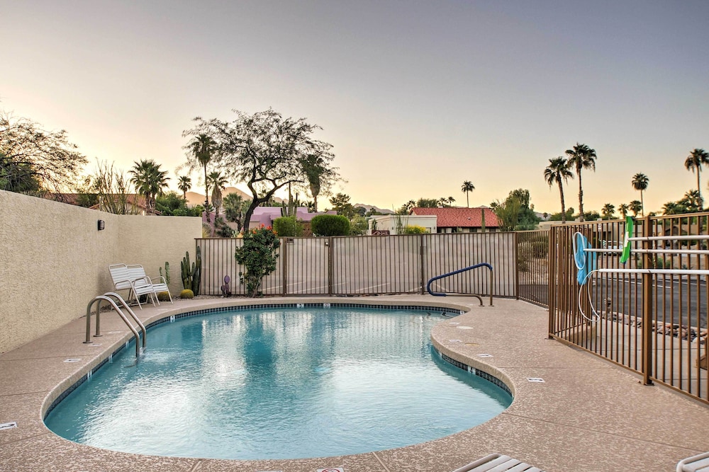 Lovely Condo w Balcony 3 Miles to Parks Golf — 4-Star Luxury Hotel in Fountain Hills, United States