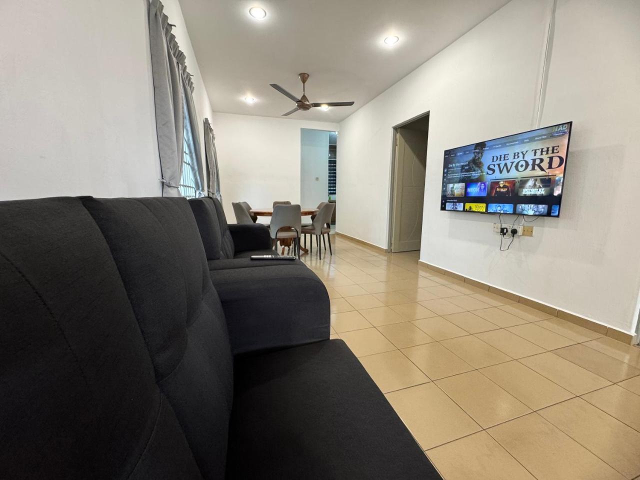 Cozy Stay Alma Nearaeon大山脚温馨民宿 — 4-Star Luxury Hotel in Bukit Mertajam, Malaysia