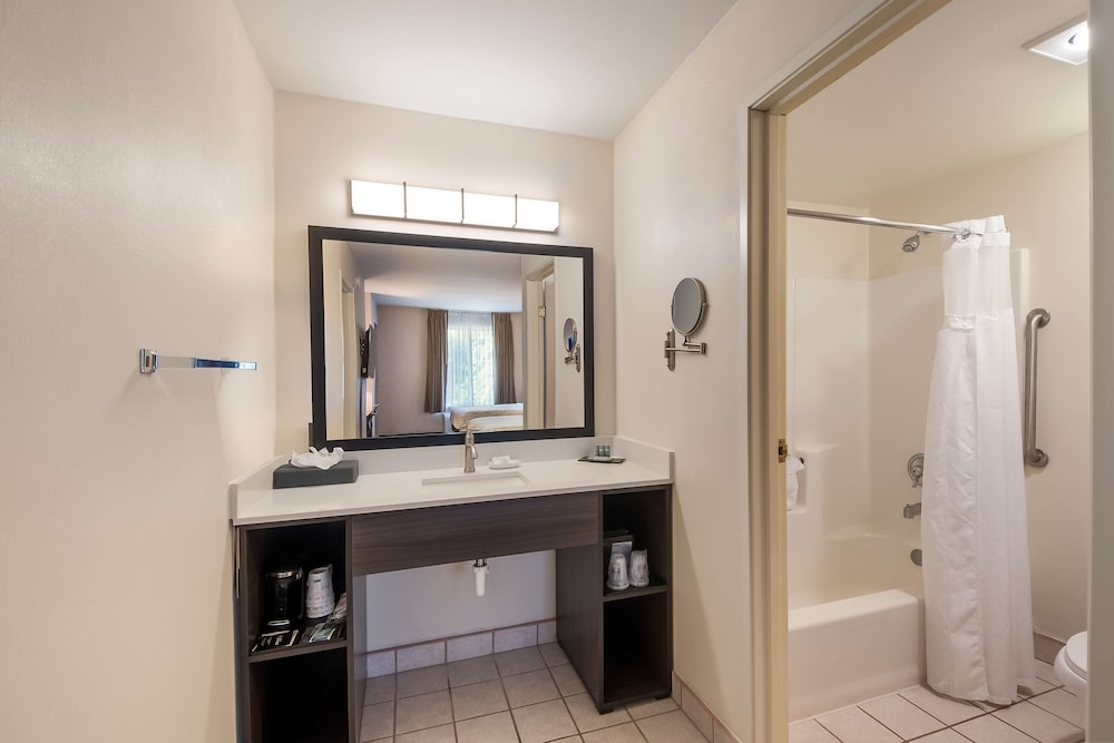 Surestay Plus Hotel By Best Western Seatac Airport - photo 24