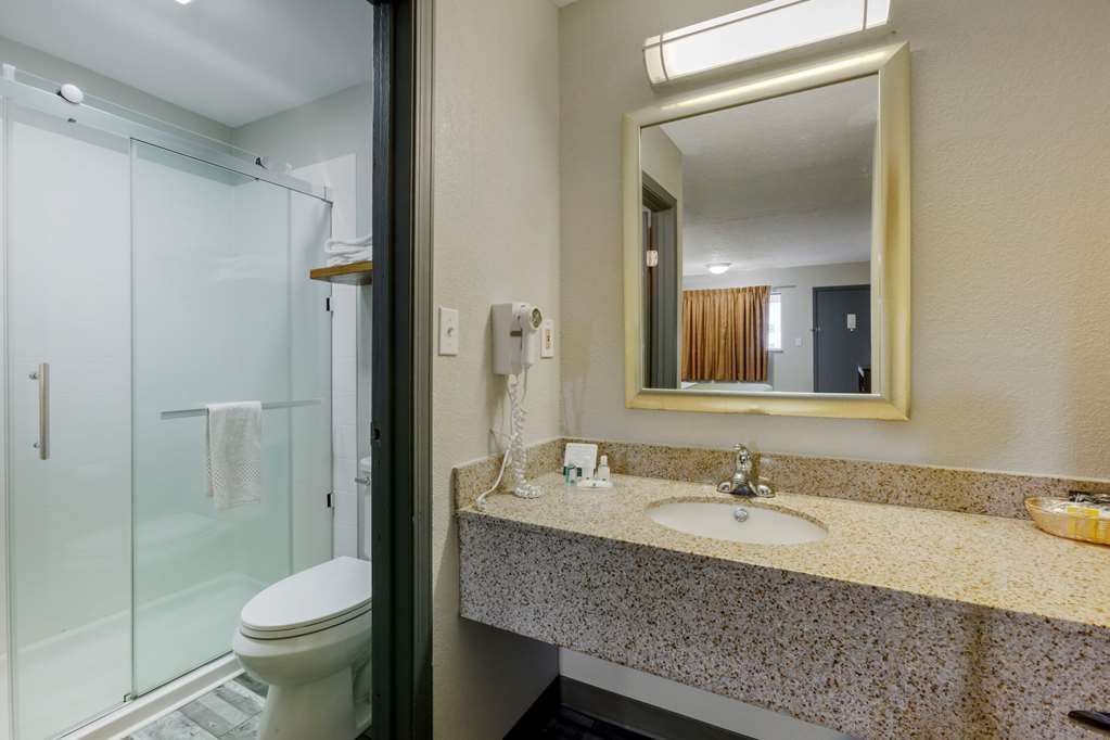 Quality Inn Columbus East - photo 20