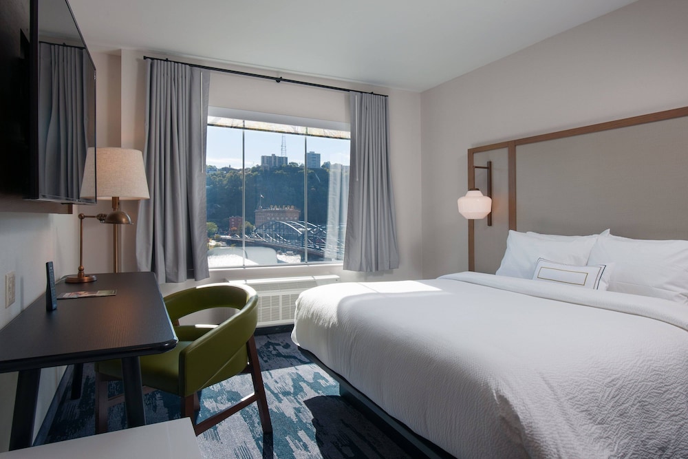 Fairfield Inn & Suites by Marriott Pittsburgh Downtown - photo 14