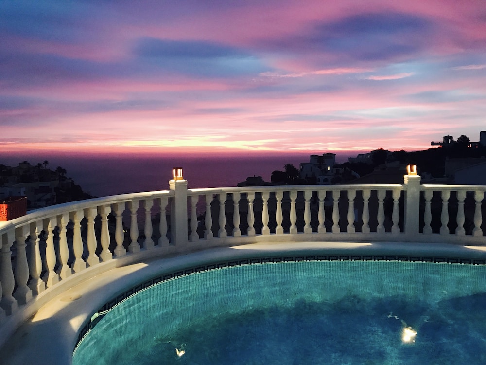 Panorama Boutique Villa Luxury — 4-Star Luxury Hotel in Benitachell, Spain