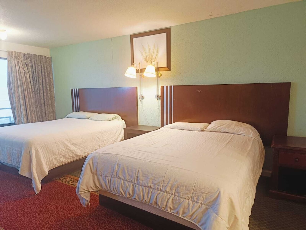 Grumpys Motor Inn Flatonia - photo 18