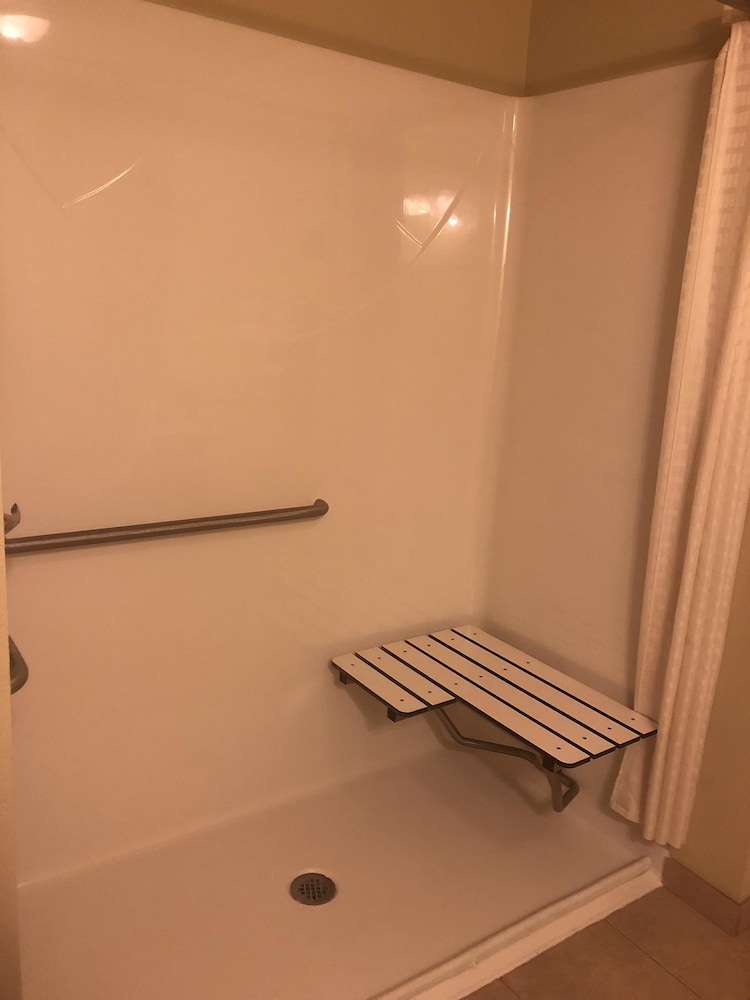 Cobblestone Hotel & Suites Charlestown IN - photo 19