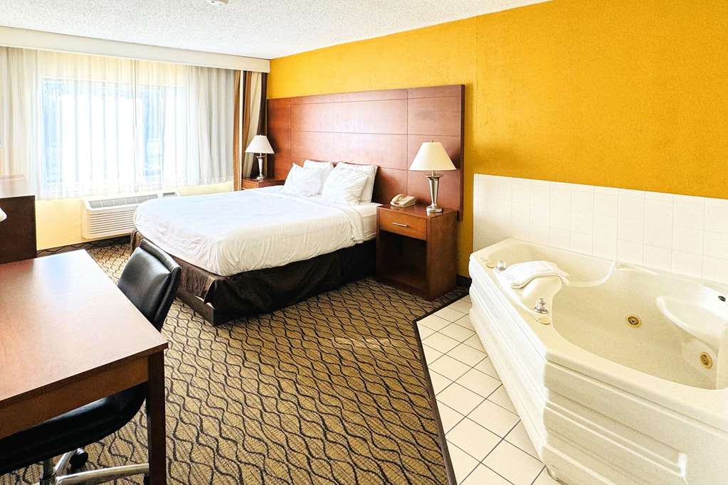 Country Inn & Suites by Radisson Mishawaka IN - photo 13