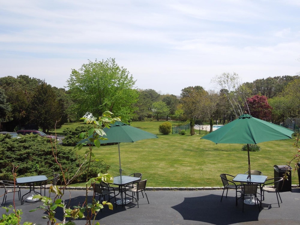 Hamlet Inn - photo 42