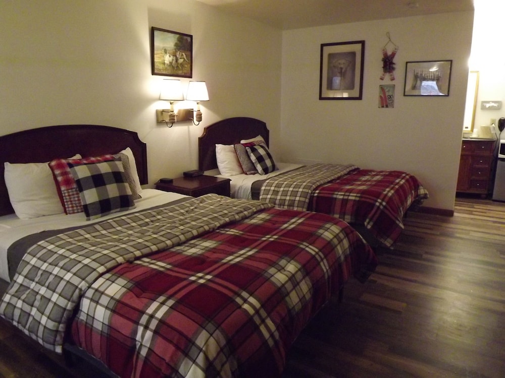 Crest Country Inn - photo 86