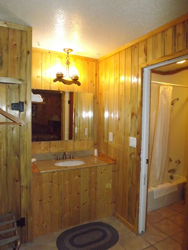 Z Bar Motel - photo 19