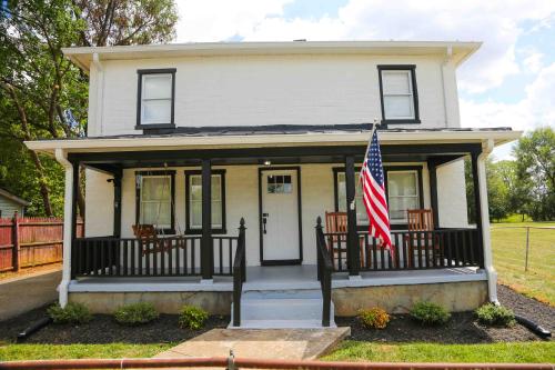 1939 Four Bed Rustic Escape by Casino pet-friendly hotel Ranson