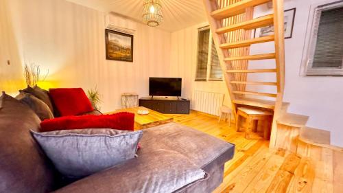 Le Crocolion in Ares, France