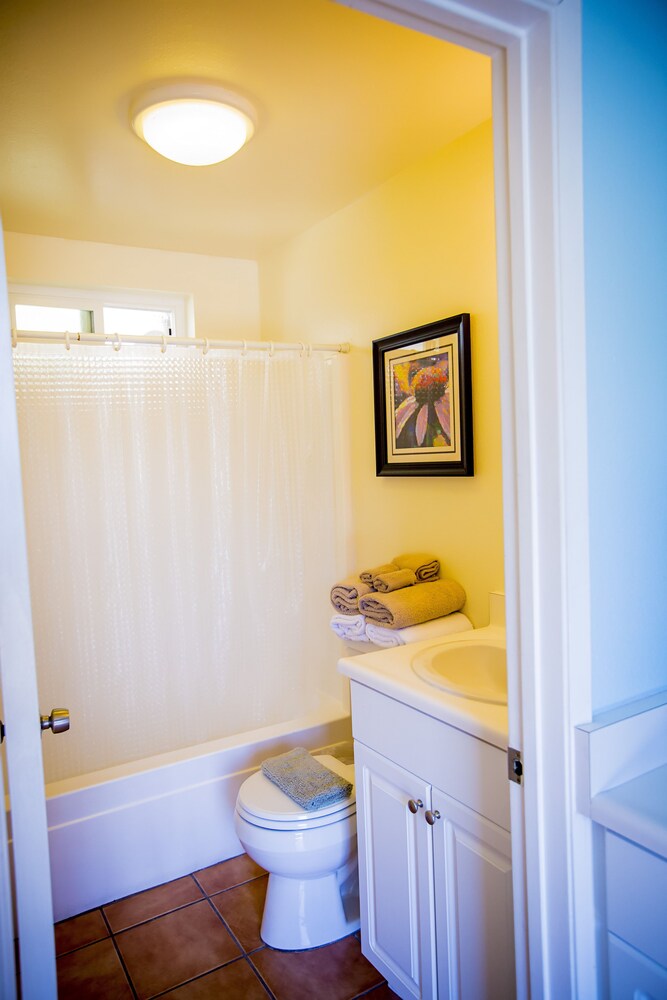Leucadia Beach Inn - photo 40