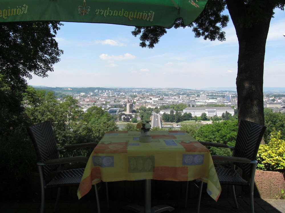 Hotel Restaurant Rheinkrone Koblenz in Koblenz, Germany