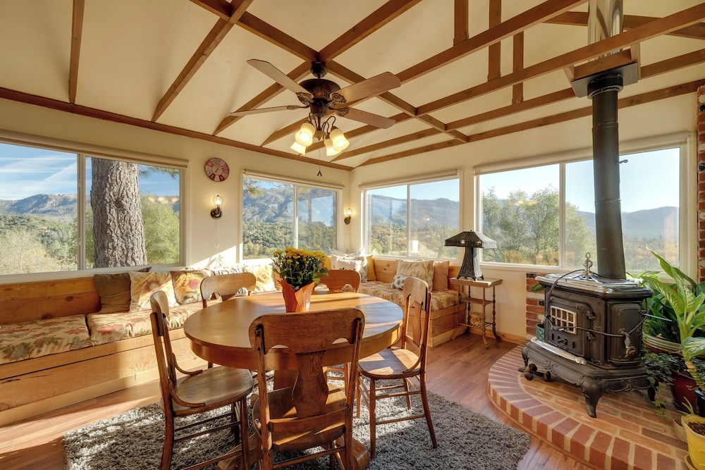 Secluded Mountain Hideaway Less Than 8 Miles to Bass Lake — hotel in North Fork