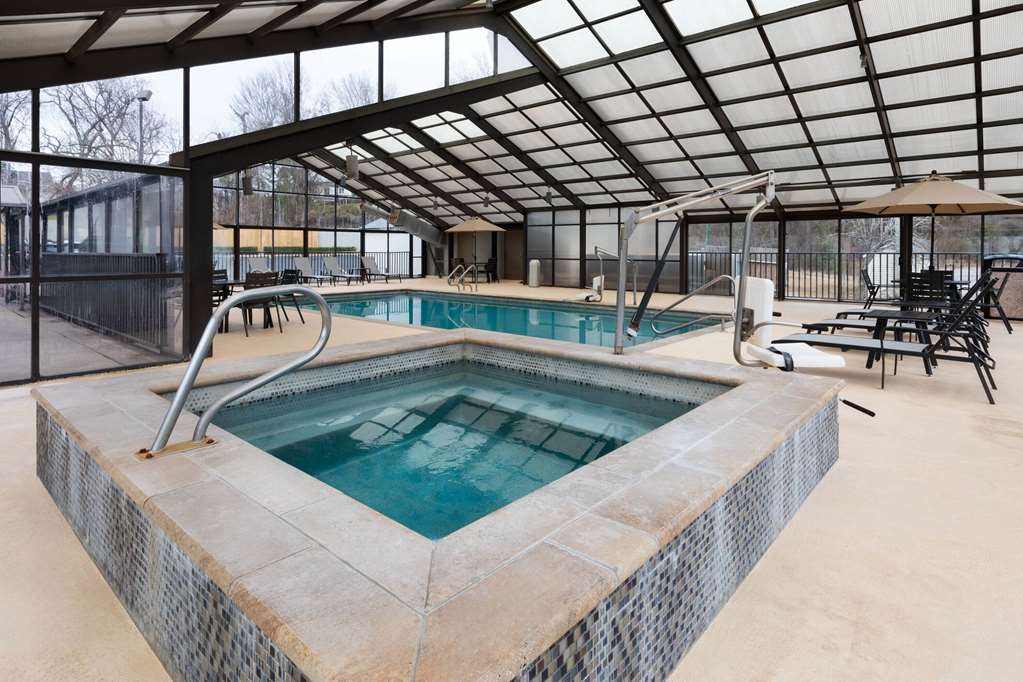 La Quinta Inn & Suites by Wyndham Meridian - photo 9