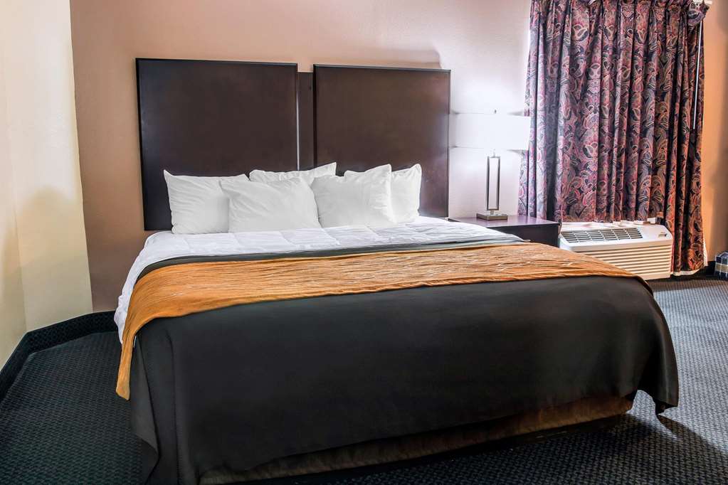 Country Inn & Suites By Radisson Battle Creek MI - photo 37