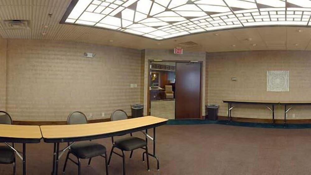 Hampton Inn Seymour - photo 46