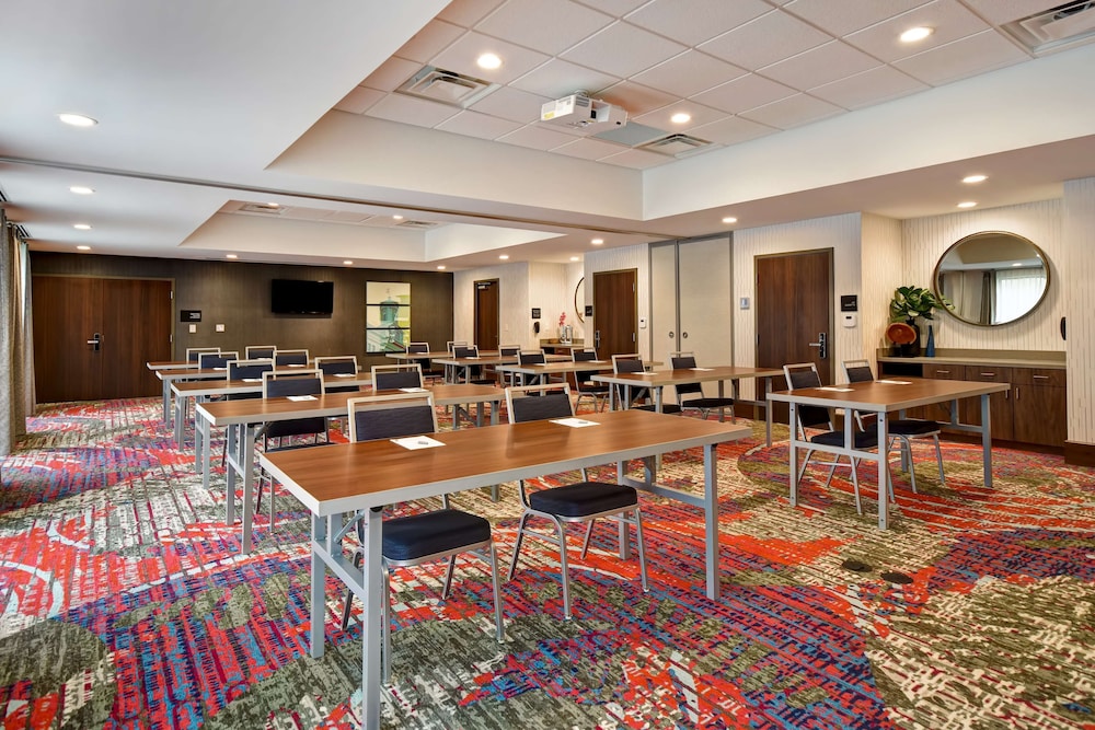 Hampton Inn Pleasant View TN - photo 44