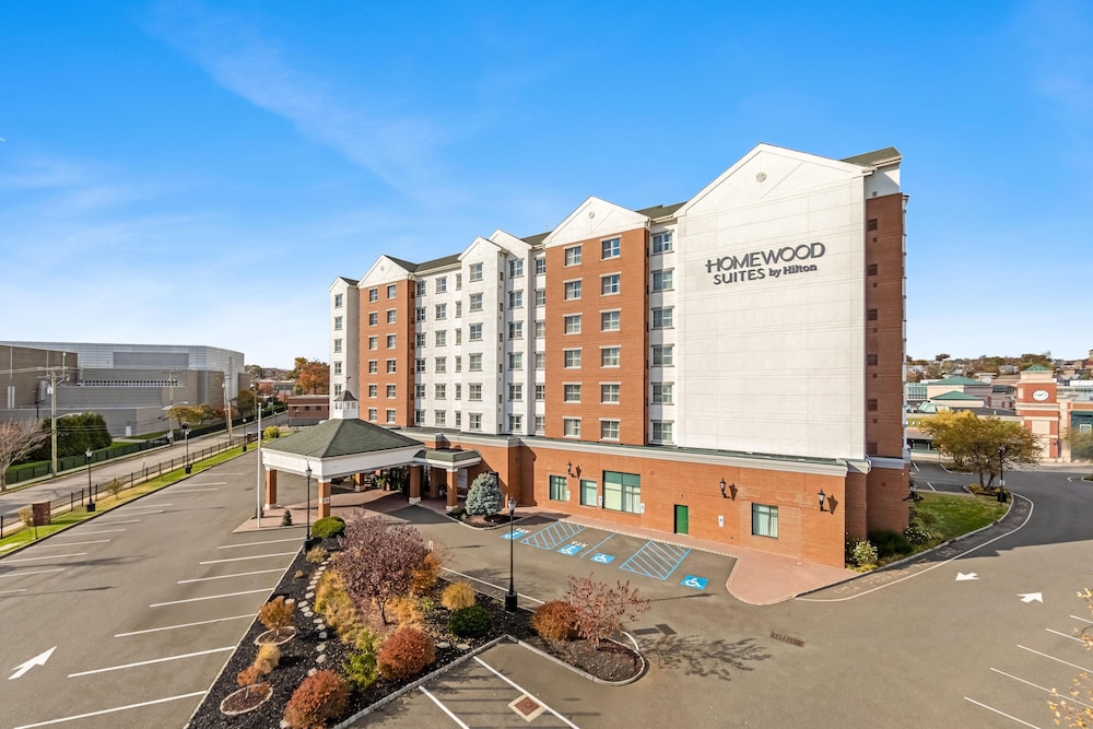Homewood Suites by Hilton East Rutherford Meadowlands — hotel near Teterboro Airport