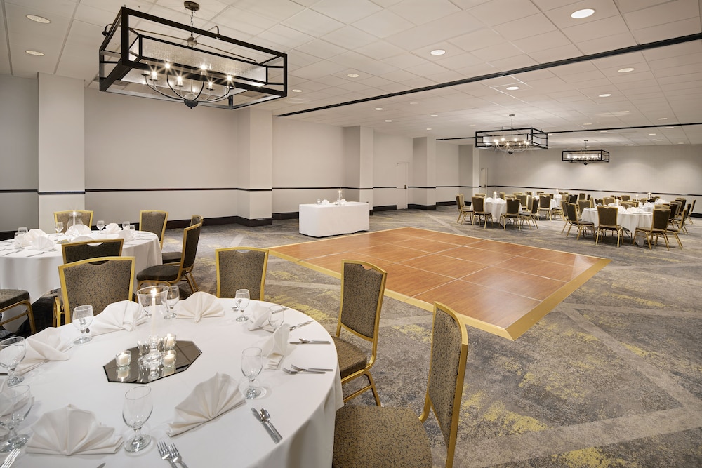 Embassy Suites by Hilton Dallas Park Central Area - photo 53
