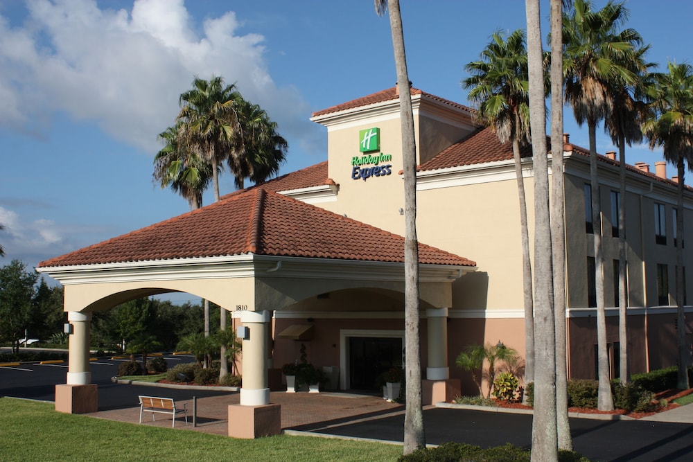 Holiday Inn Express Clermont by IHG - photo 35