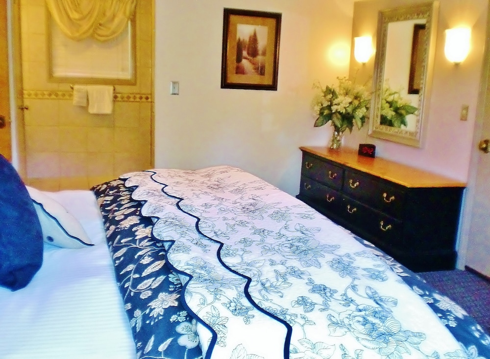 The North Shore Inn - photo 29