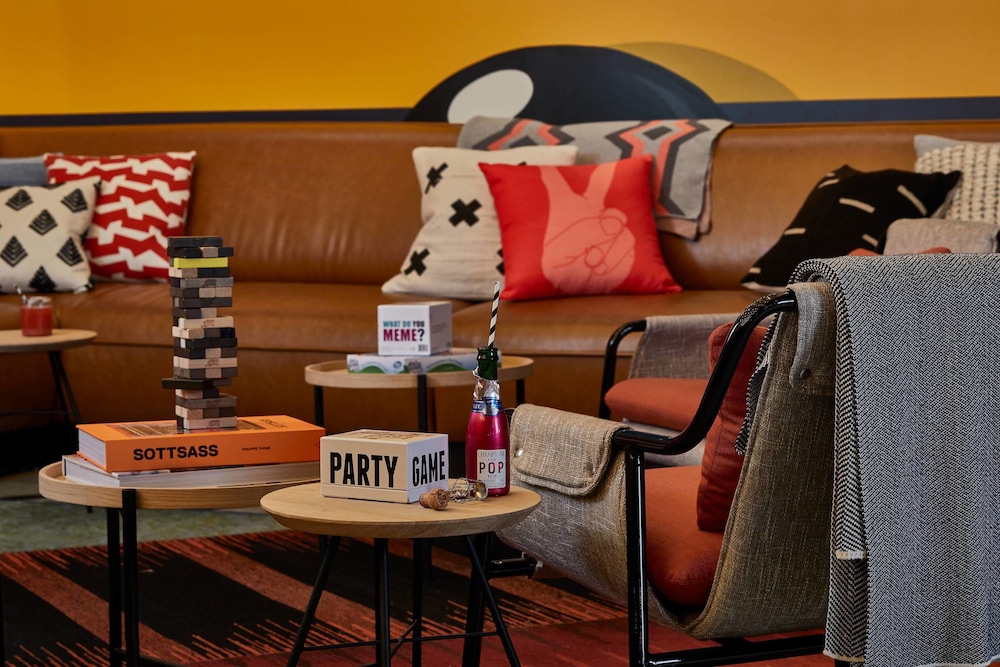 Moxy Atlanta Midtown - photo 63