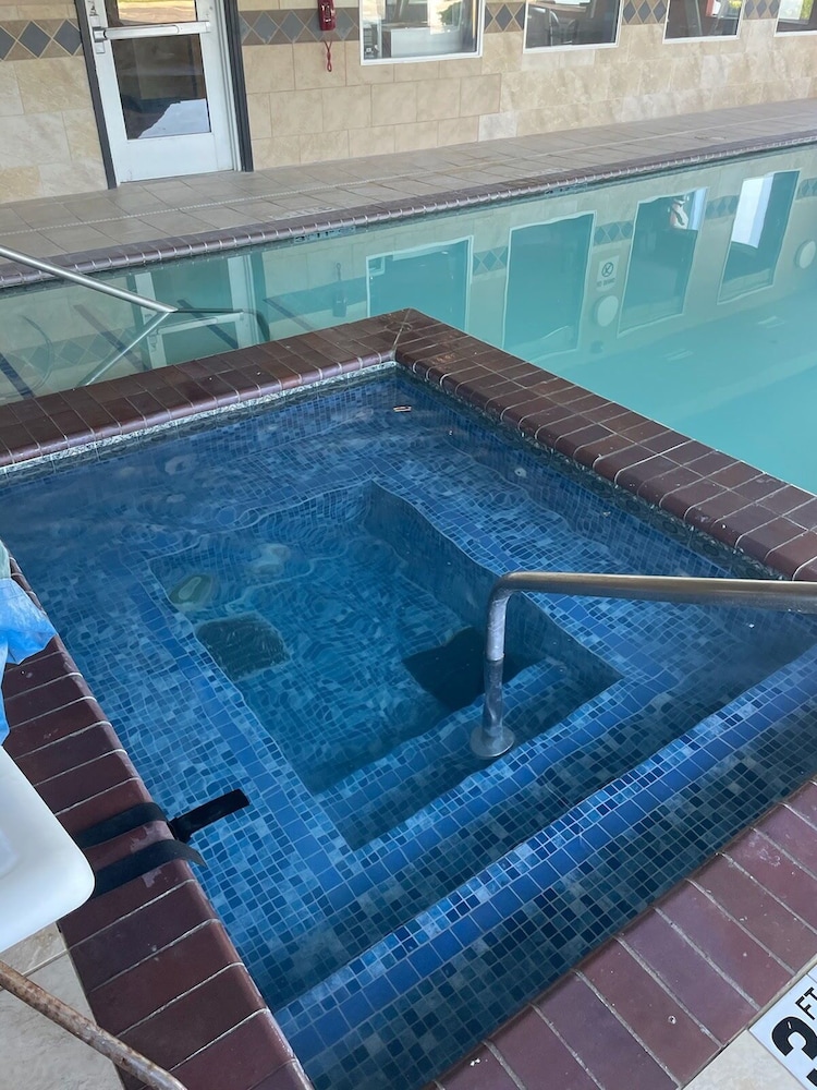 Holiday Inn Express And Suites Miami - photo 15