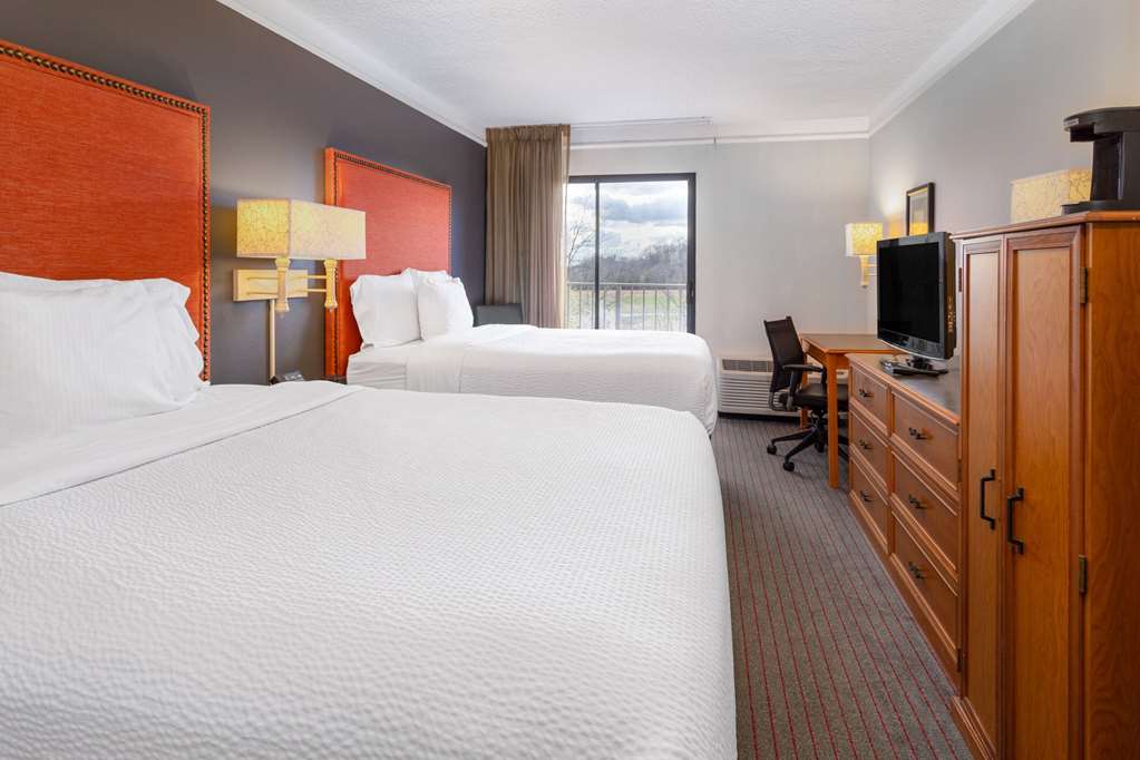 La Quinta by Wyndham Kingsport Tri Cities Airport - photo 22
