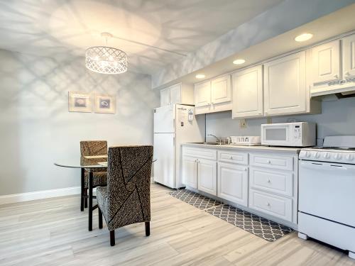 MC315 Mariner's Cove by RedAwning - photo 25