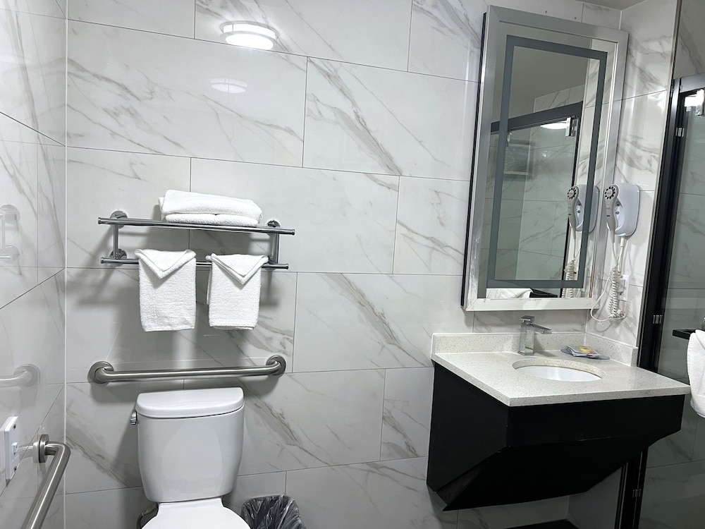 Lotus BLU Inn & Suites - photo 41