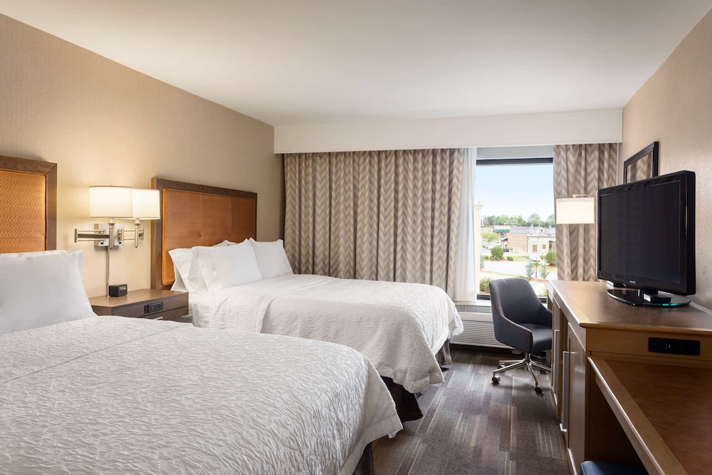 Hampton Inn by Hilton Fort Smith - photo 15